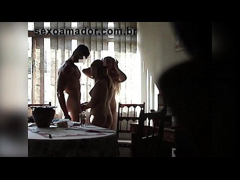 ❤️ Babaturan séks ngajak saurang lalaki raksasa sareng tiluan sareng anjeunna ️❌ Sex di urang ☑